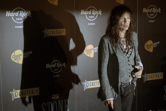 Steven Tyler - photo by Larry Heath of the AU review.